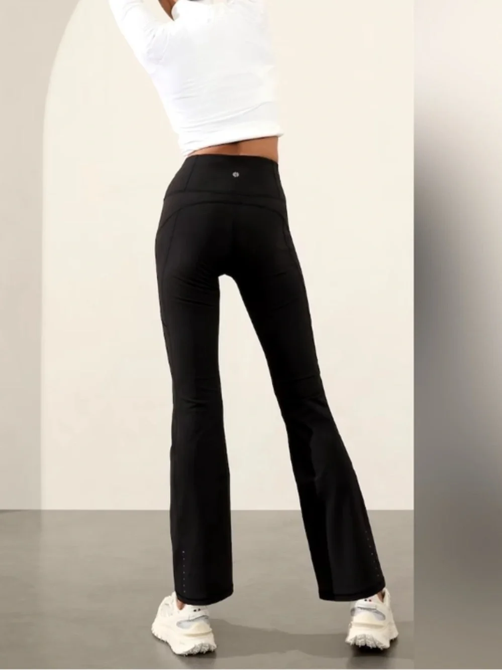Athleta Fleece Lined Rainier Bootcut Pants Black Size Large Tall - Picture 11 of 16